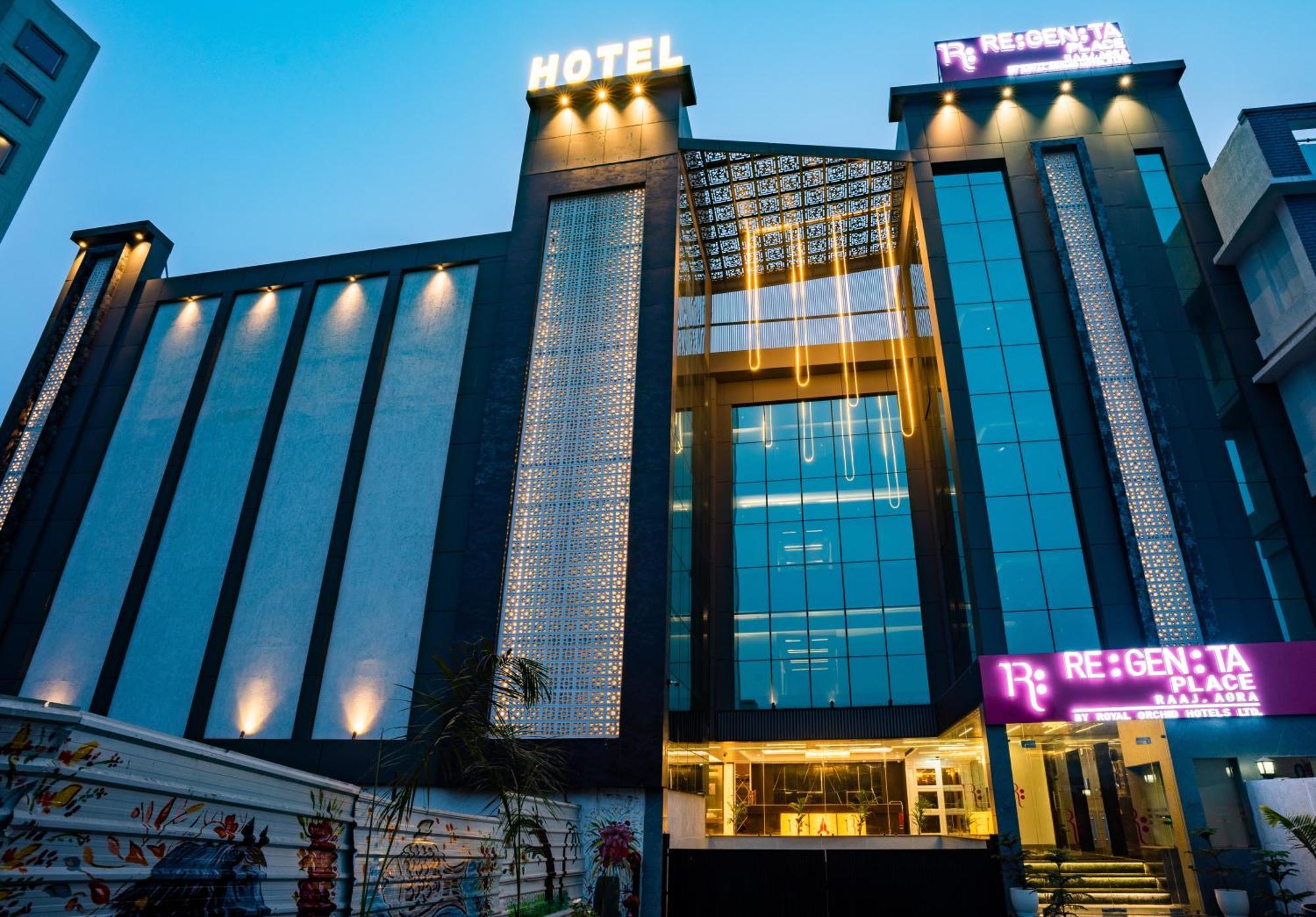 Regenta Place Raaj Agra, Tajganj อัครา ภายนอก รูปภาพ