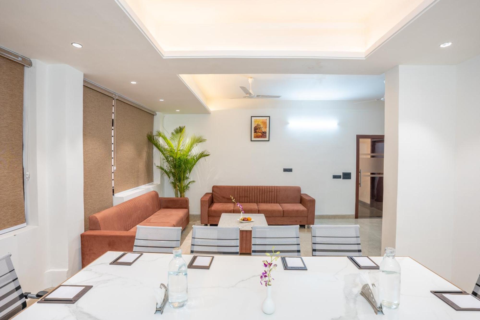 Regenta Place Raaj Agra, Tajganj อัครา ภายนอก รูปภาพ